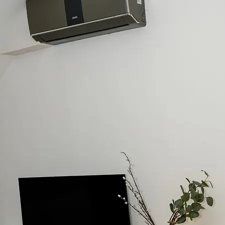Appartamento Friendly 1br & 1lr Apt, 15 Min Walk To Center Gand
